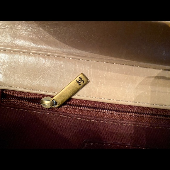 Like New! CHANEL Classic Perfect Edge Flap… - Picture 13 of 16